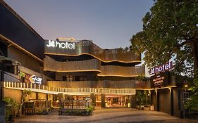J4 Hotels Legian